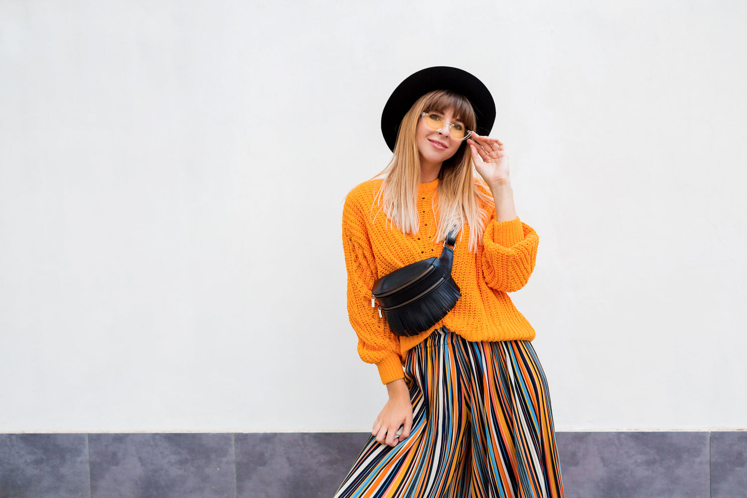 WOMEN'S CLOTHING