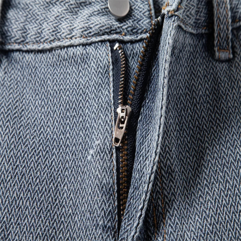 Close-up of a zipper on a denim jacket - Fashlot